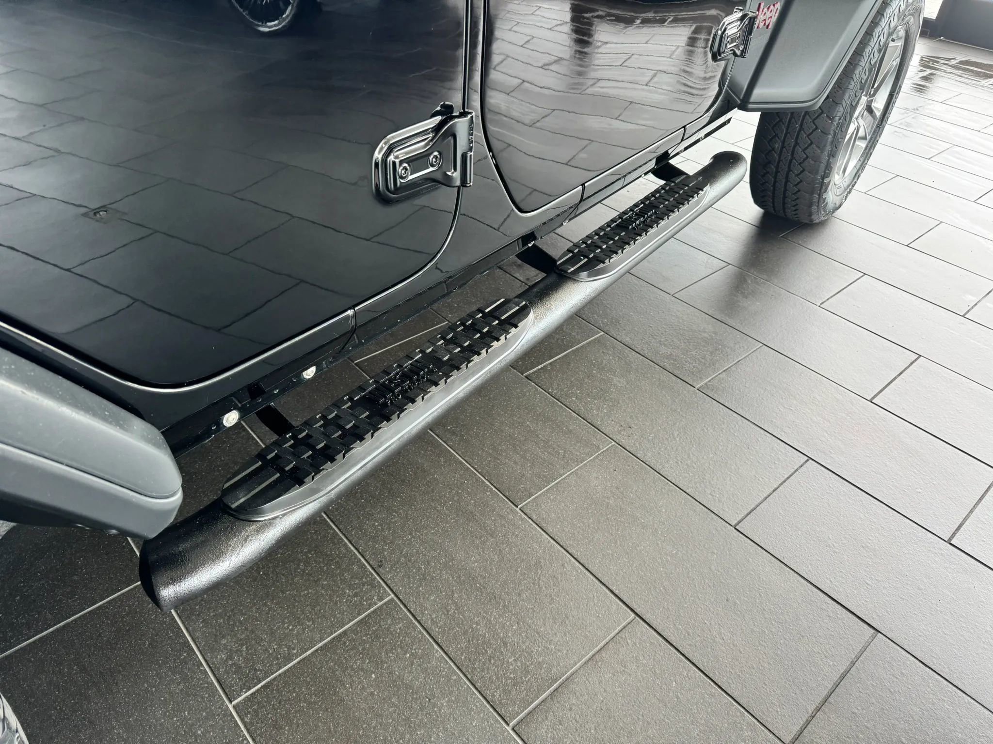 Used 2018 Jeep Wrangler Unlimited Rubicon image 36