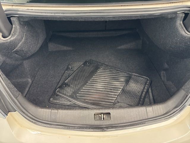 Used 2011 Buick LaCrosse CXS w/ Driver Confidence Package image 10