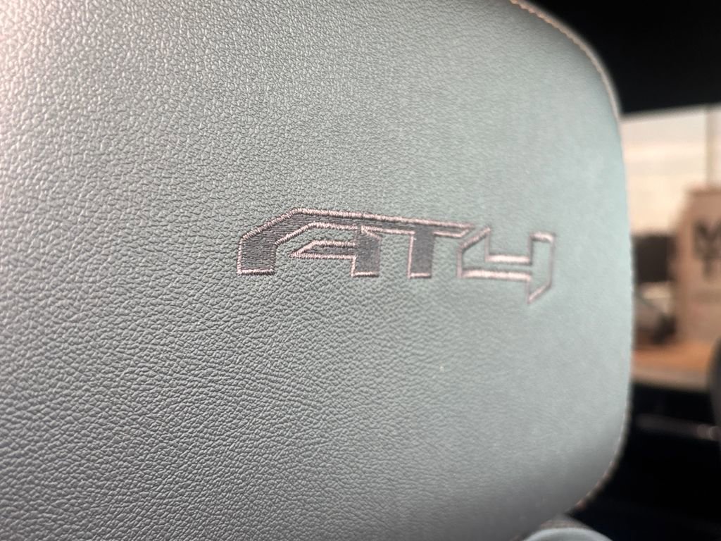 Used 2021 GMC Sierra 1500 AT4 w/ AT4 Value Package image 28