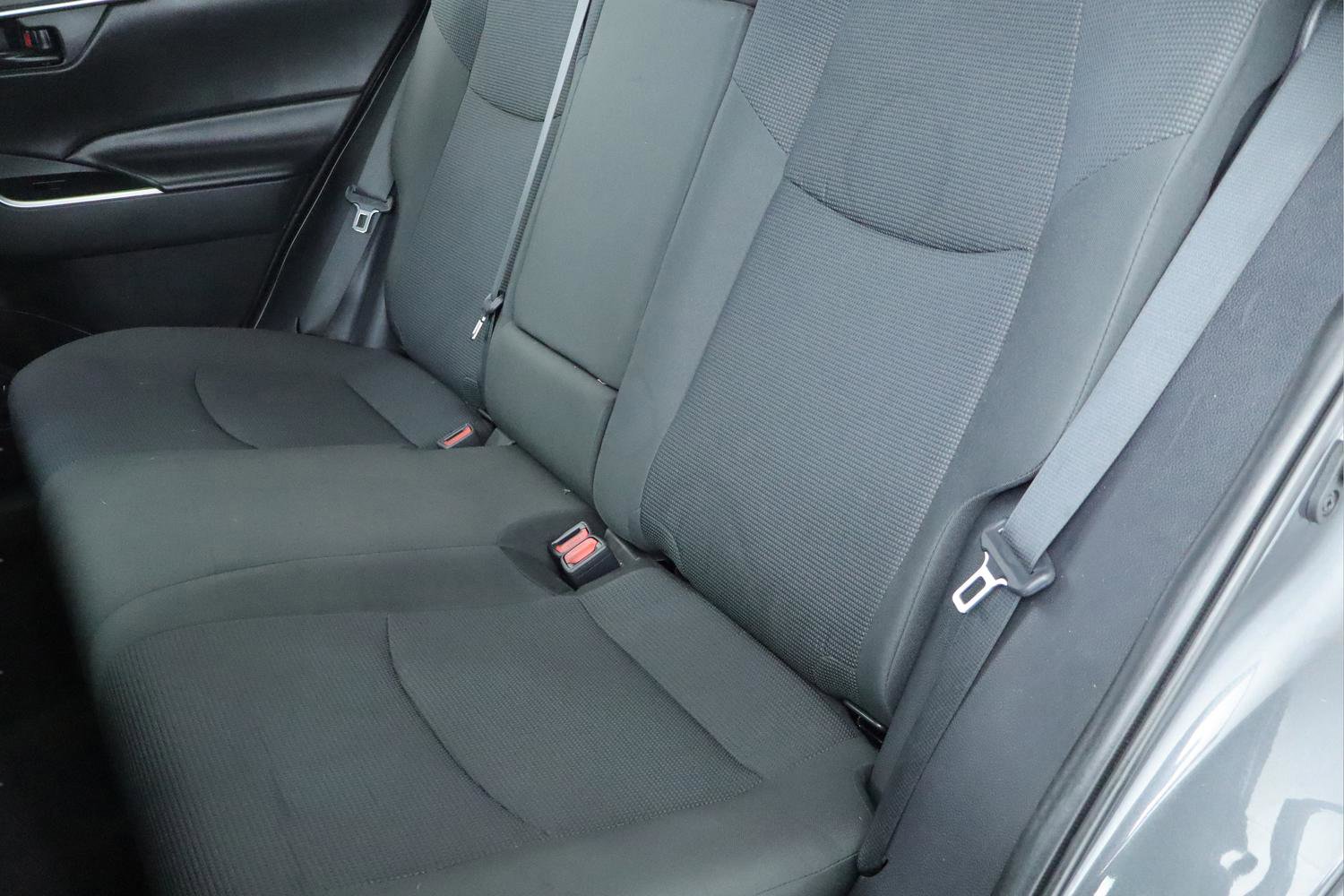 Used 2024 Toyota RAV4 LE AWD/4WD image 22