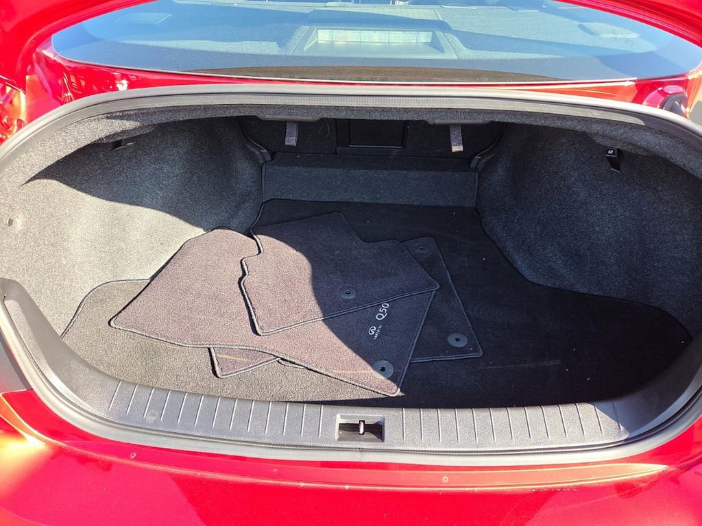 Used 2021 INFINITI Q50 Luxe w/ Seat & Sound Package image 29