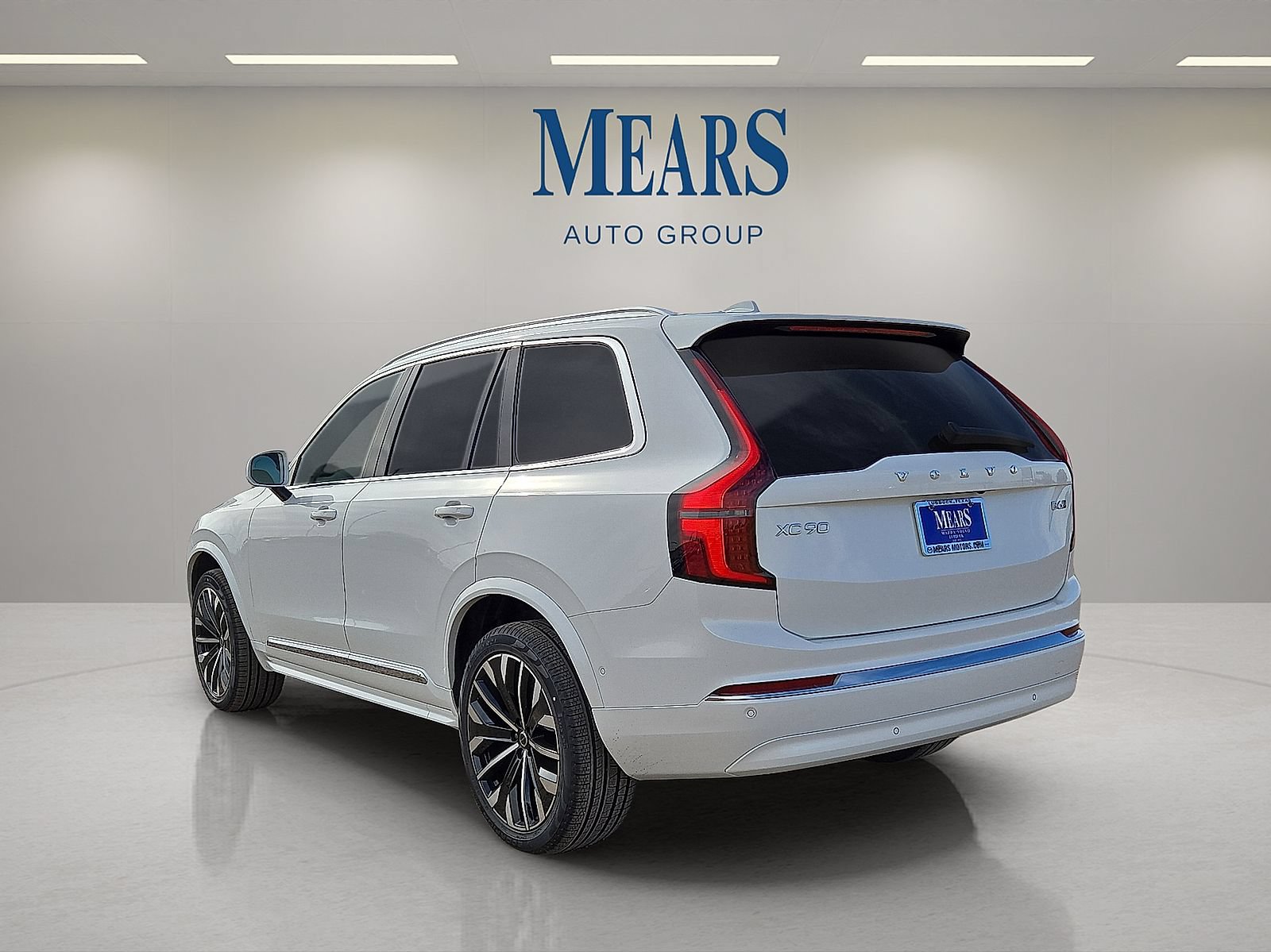 New 2026 Volvo XC90 B6 Ultra w/ Protection Package AWD/4WD image 3