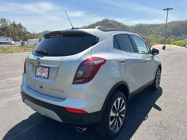 Used 2021 Buick Encore Preferred AWD/4WD image 2