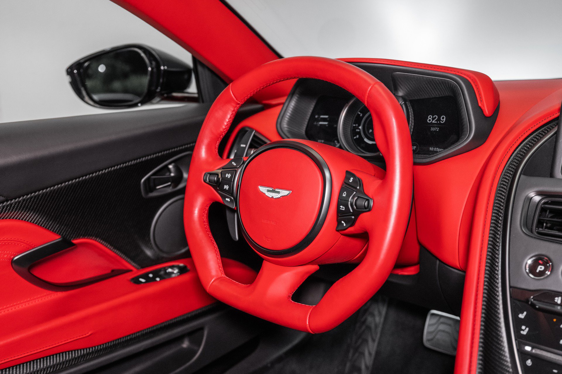 Used 2023 Aston Martin DB11 V8 Coupe image 21