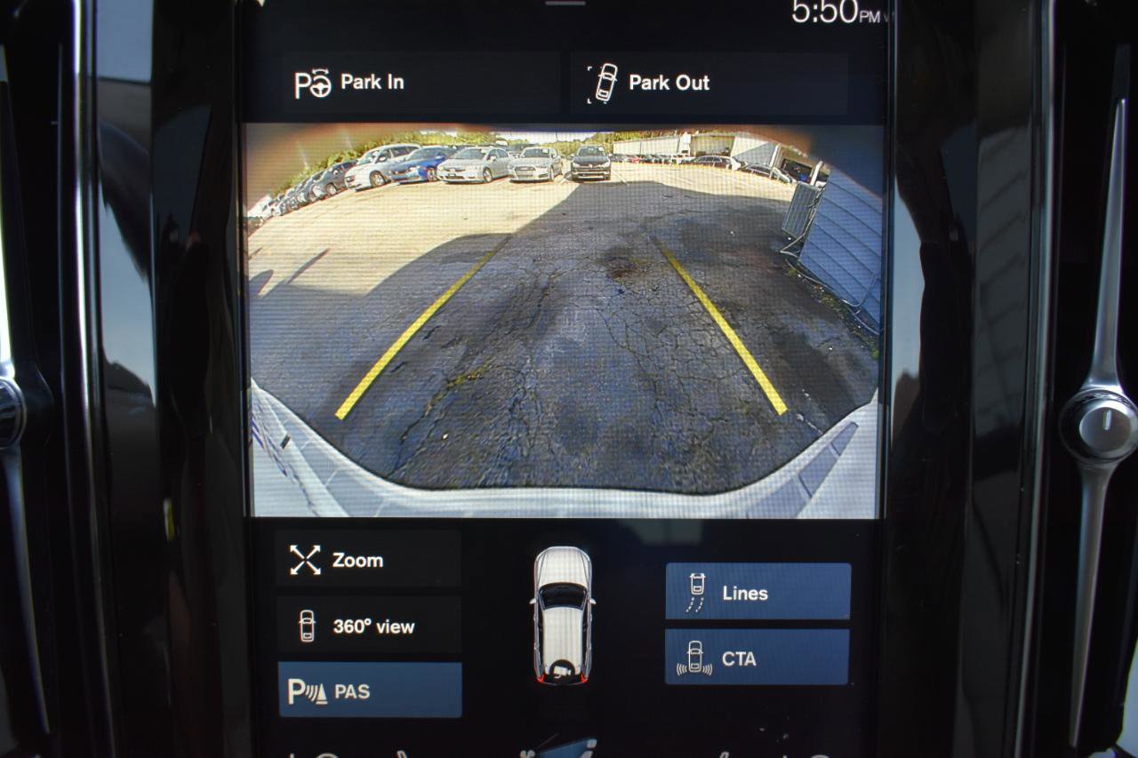 Used 2019 Volvo XC60 T8 Inscription w/ Advanced Package image 21