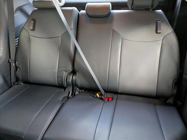 Used 2022 Toyota Sienna XSE FWD image 16