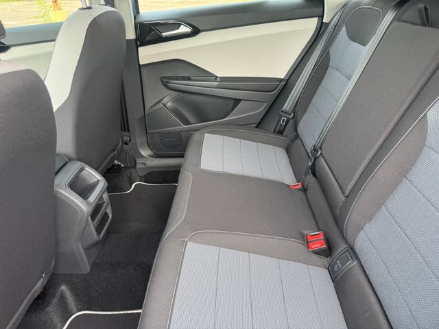 New 2026 Volkswagen Taos S FWD image 17