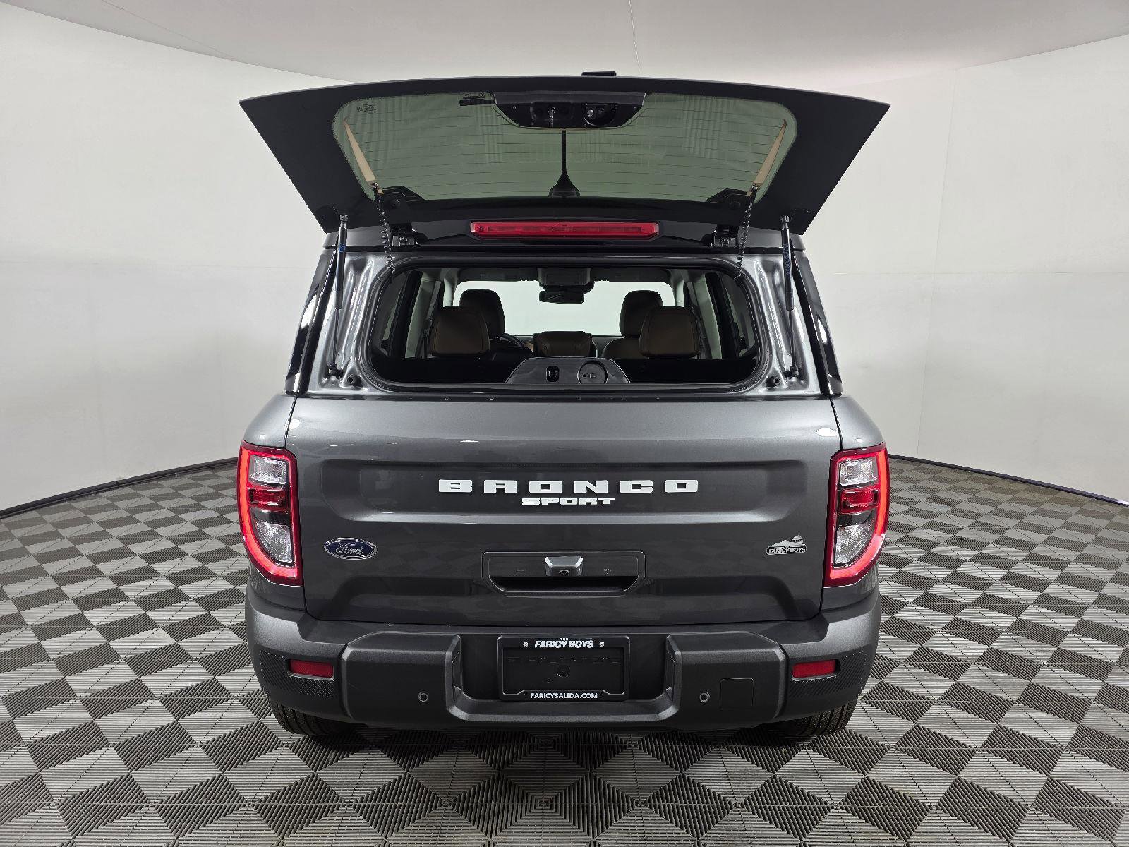 Used 2025 Ford Bronco Sport Outer Banks w/ Outer Banks Tech Package+ image 5