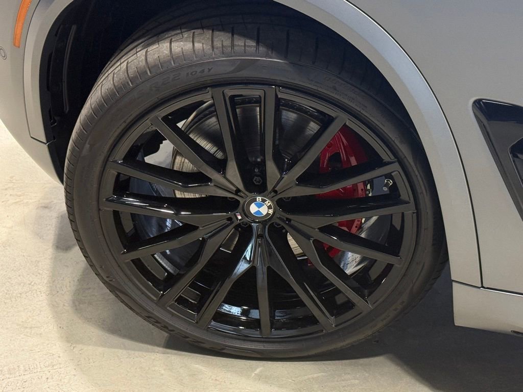 Used 2025 BMW X5 xDrive40i w/ Executive Package image 10