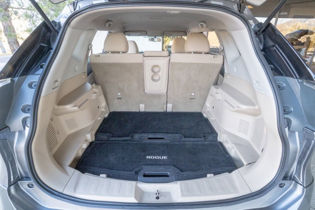 Used 2016 Nissan Rogue SV AWD/4WD image 20