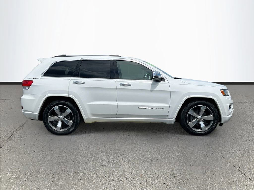 Used 2016 Jeep Grand Cherokee Overland AWD/4WD image 8