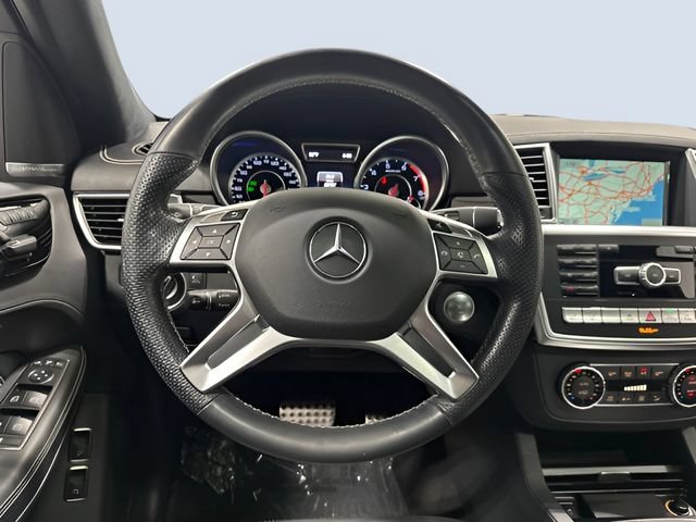 Used 2015 Mercedes-Benz GL 63 AMG 4MATIC image 16