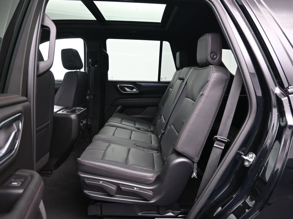 Used 2023 Chevrolet Tahoe RST w/ Luxury Package AWD/4WD image 28