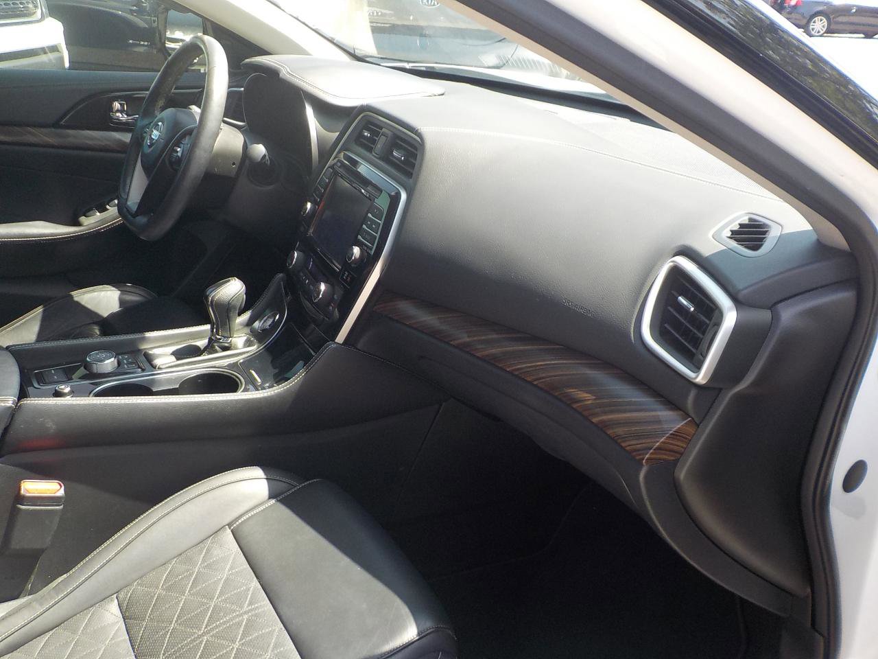 Used 2017 Nissan Maxima Platinum FWD image 41