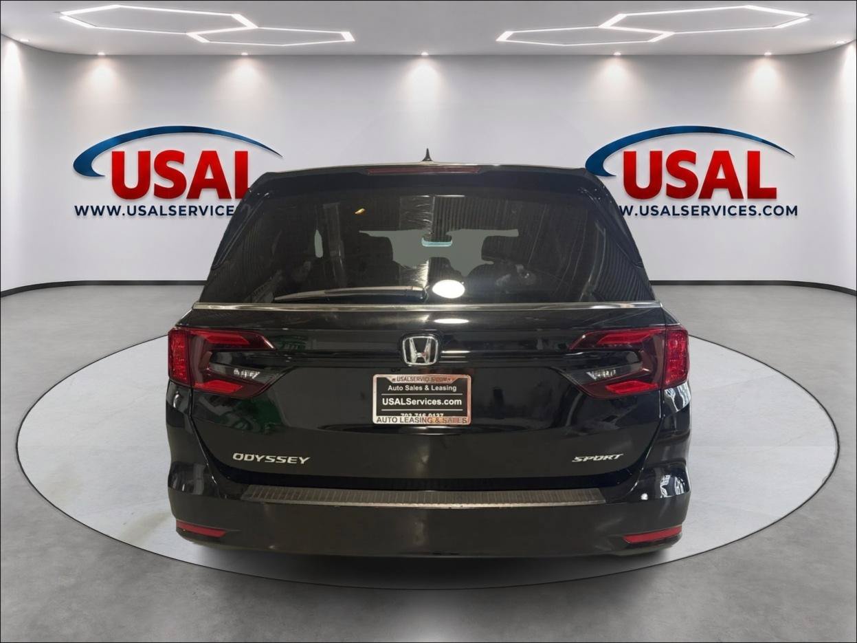 Used 2023 Honda Odyssey Sport image 6