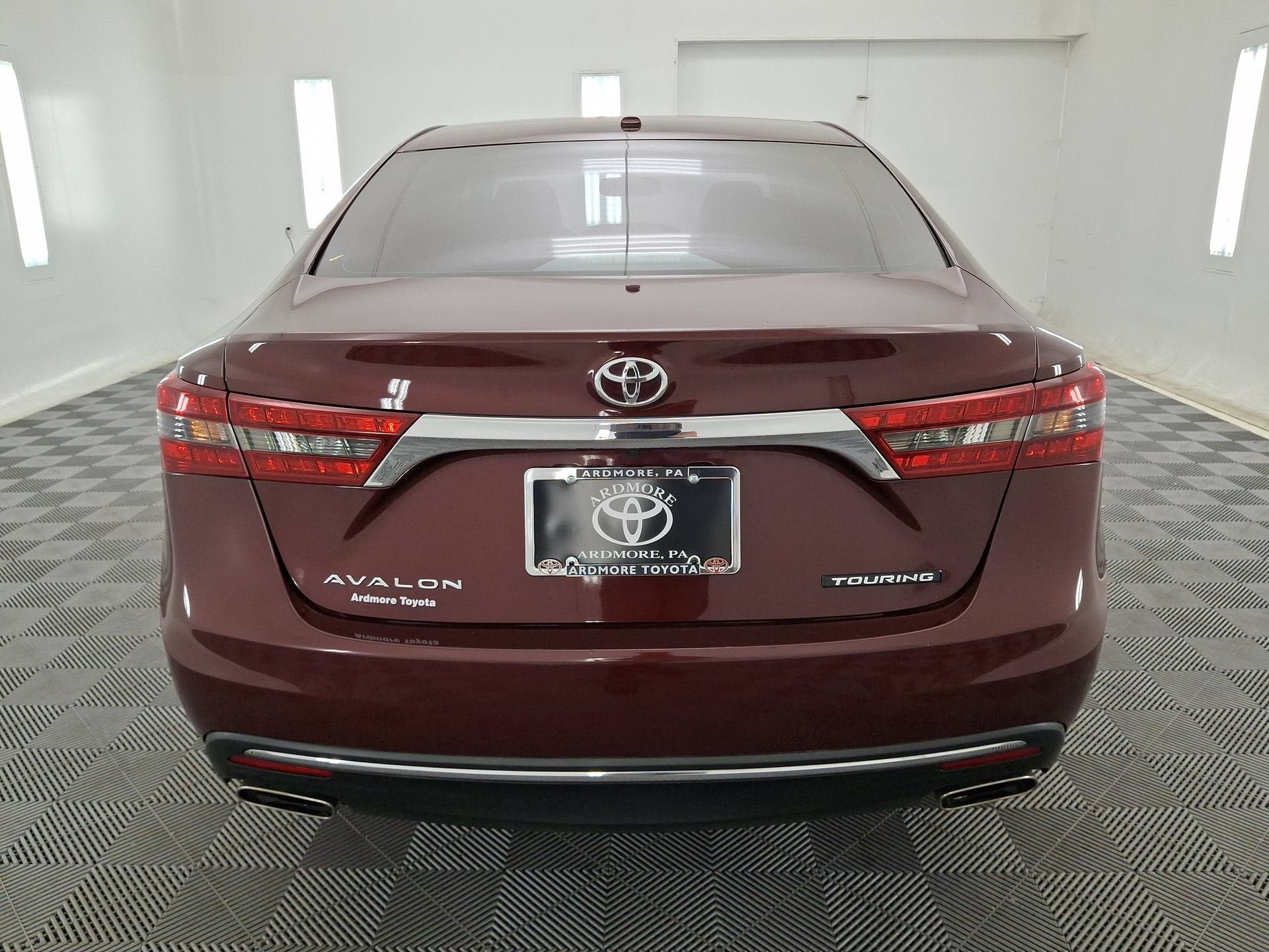 Used 2016 Toyota Avalon Touring FWD image 23