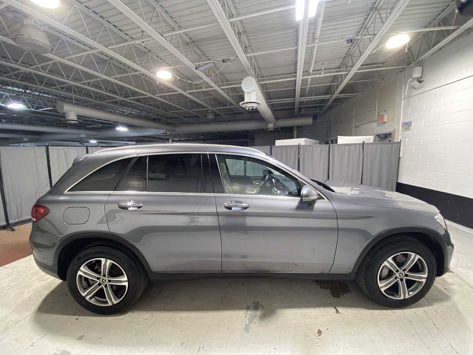 Used 2022 Mercedes-Benz GLC 300 4MATIC image 27