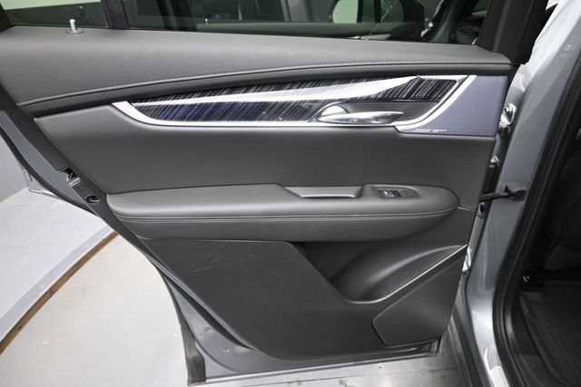 Certified 2025 Cadillac XT6 Premium Luxury w/ Technology Package AWD/4WD image 13