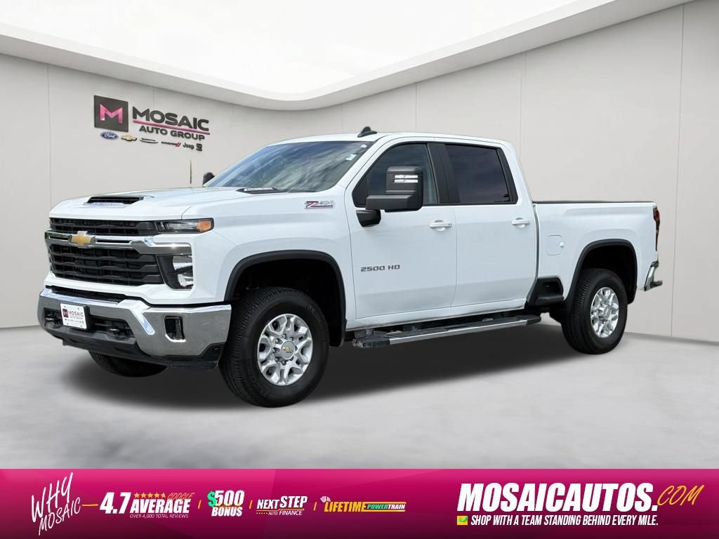 Used 2026 Chevrolet Silverado 2500 LT AWD/4WD image 3