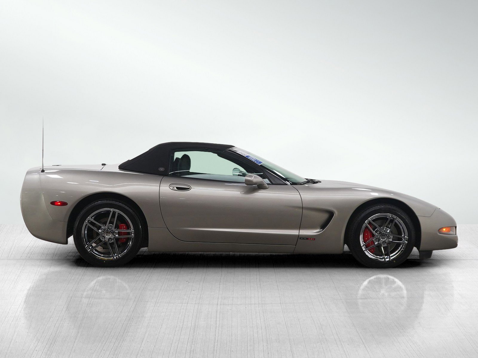 Used 1999 Chevrolet Corvette Convertible w/ Memory Pkg image 6