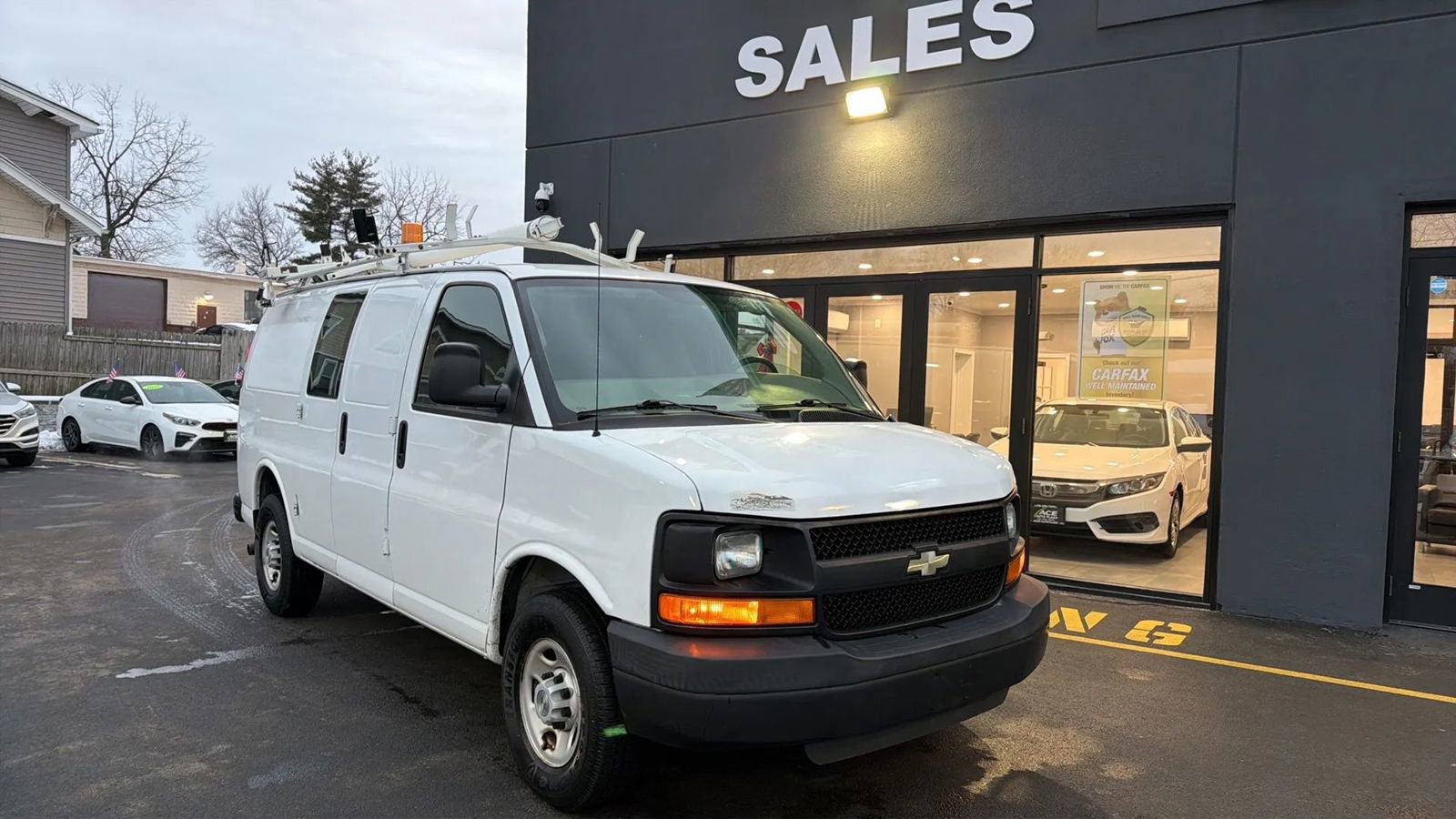 Used 2009 Chevrolet Express 2500 Van 3D