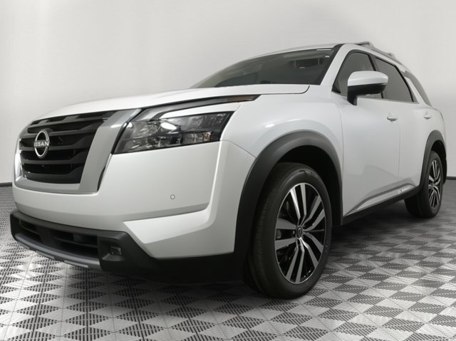 New 2025 Nissan Pathfinder Platinum