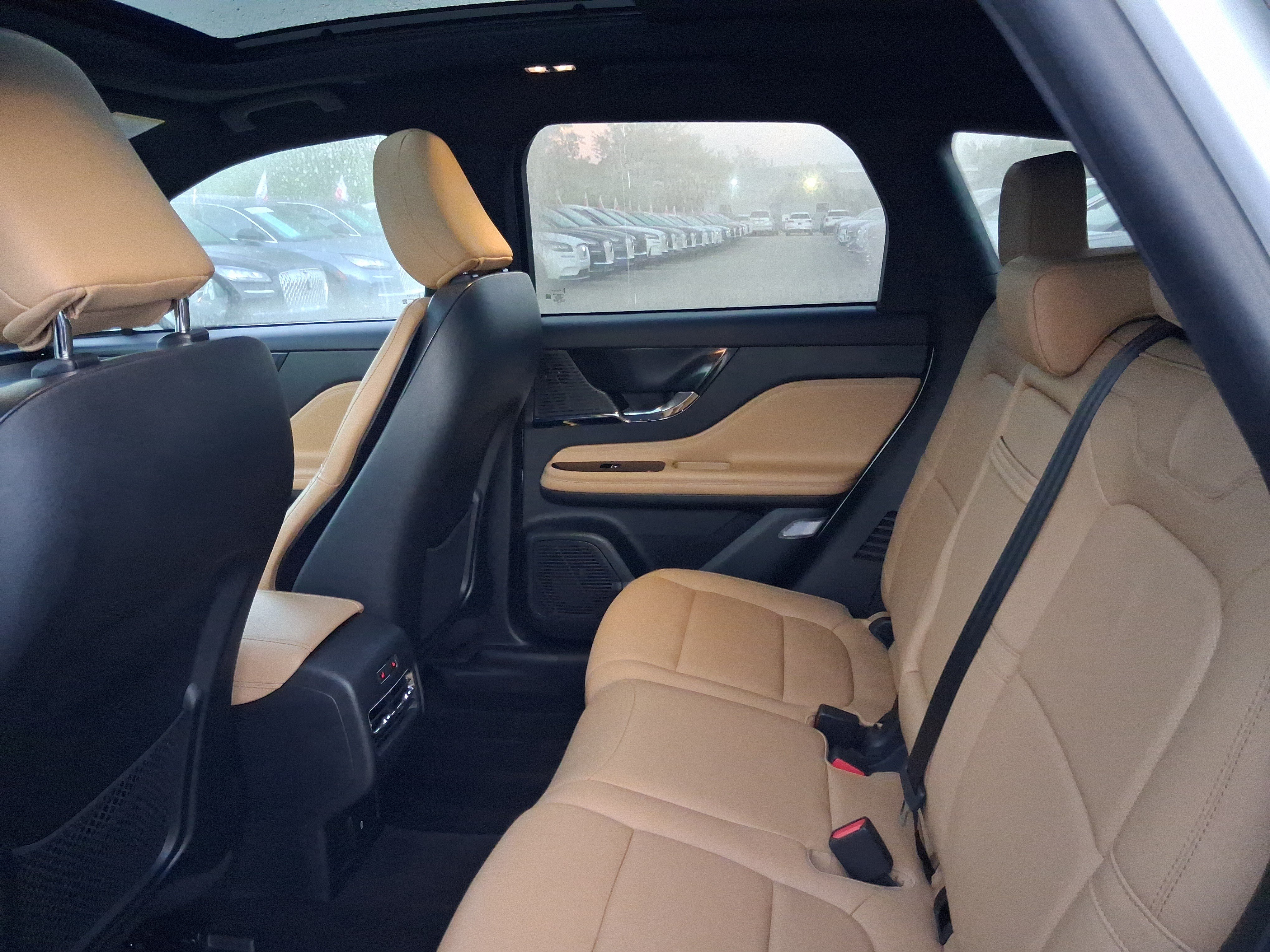 Certified 2022 Lincoln Corsair Reserve w/ Elements Package FWD image 6