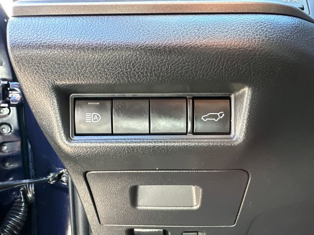 Used 2025 Toyota Grand Highlander AWD image 28