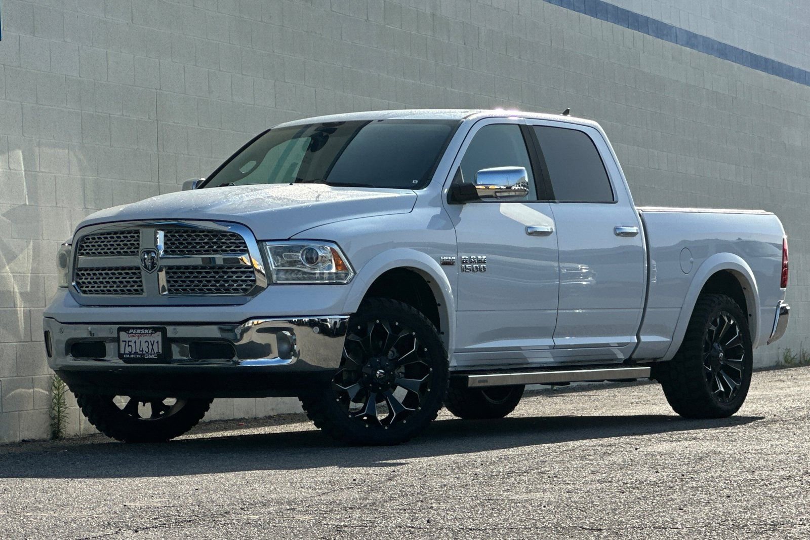 Used 2015 RAM 1500 Laramie w/ Convenience Group RWD image 8