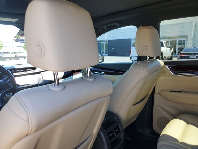 Used 2018 Cadillac XT5 Luxury w/ Driver Awareness Package AWD/4WD image 30