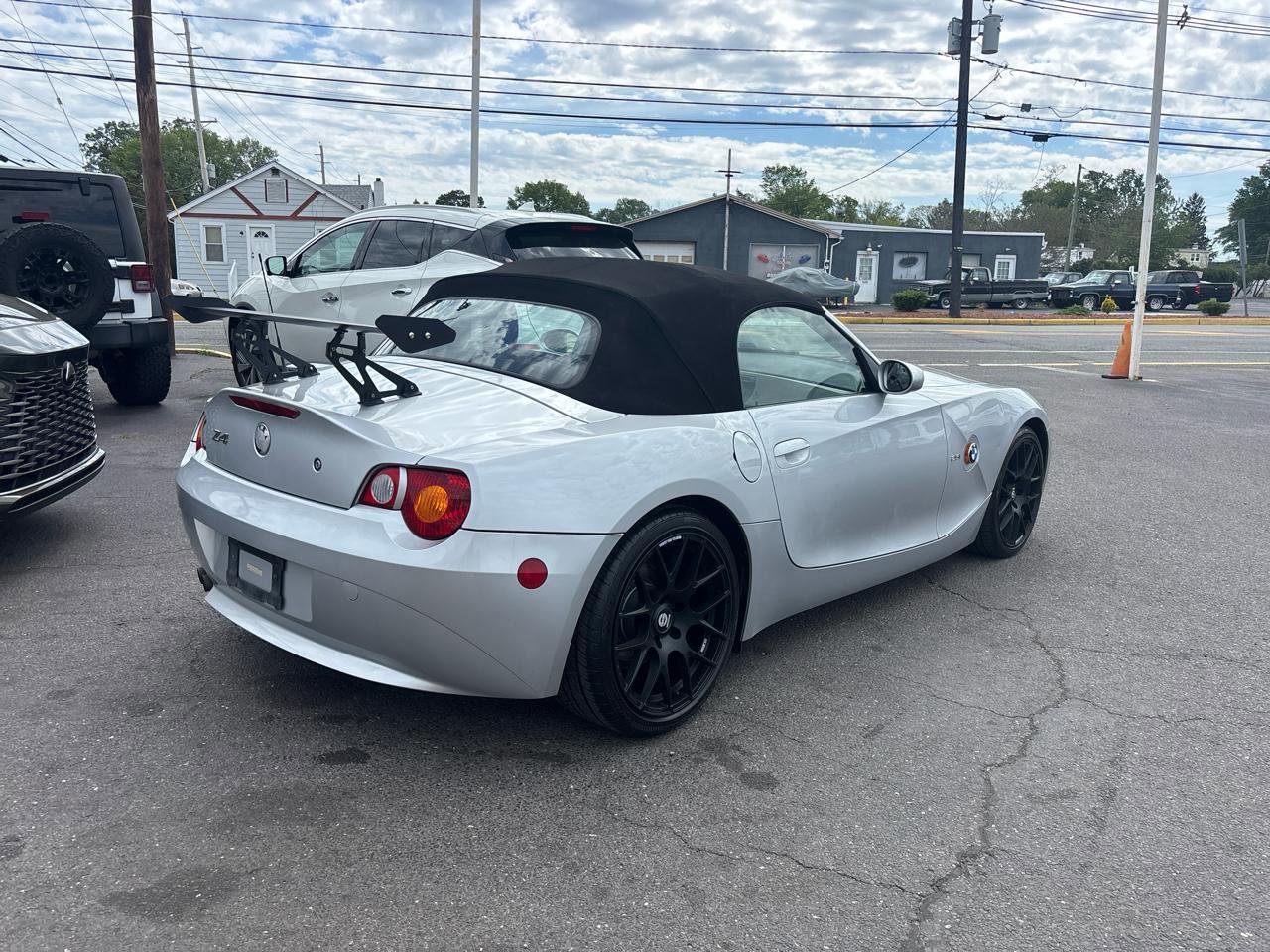 Used 2004 BMW Z4 2.5i RWD image 3