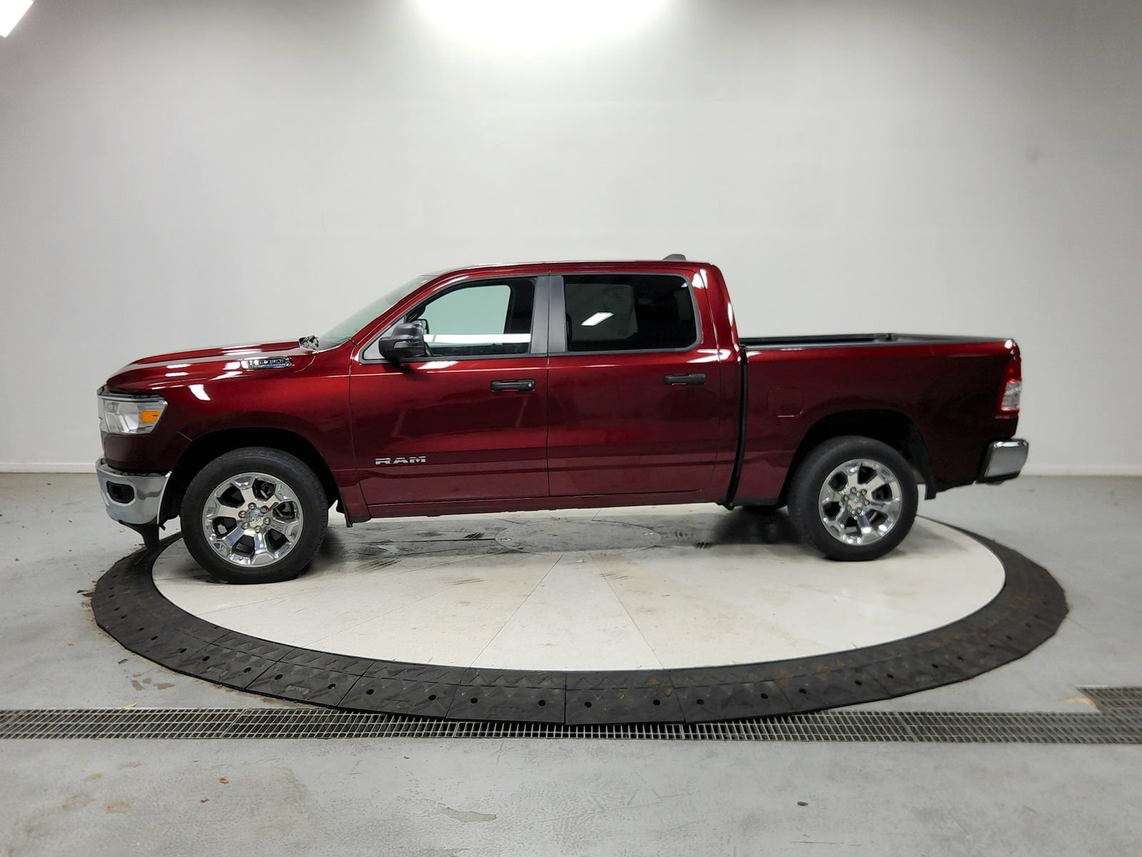 Used 2024 RAM 1500 Big Horn AWD/4WD image 5
