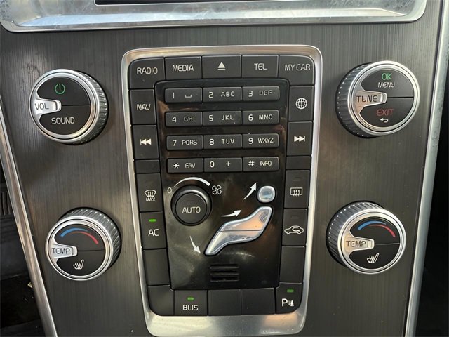 Used 2016 Volvo XC60 T6 image 16