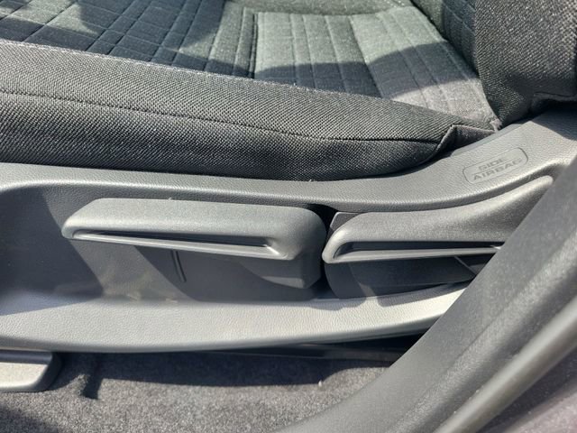 New 2026 Honda HR-V LX image 38