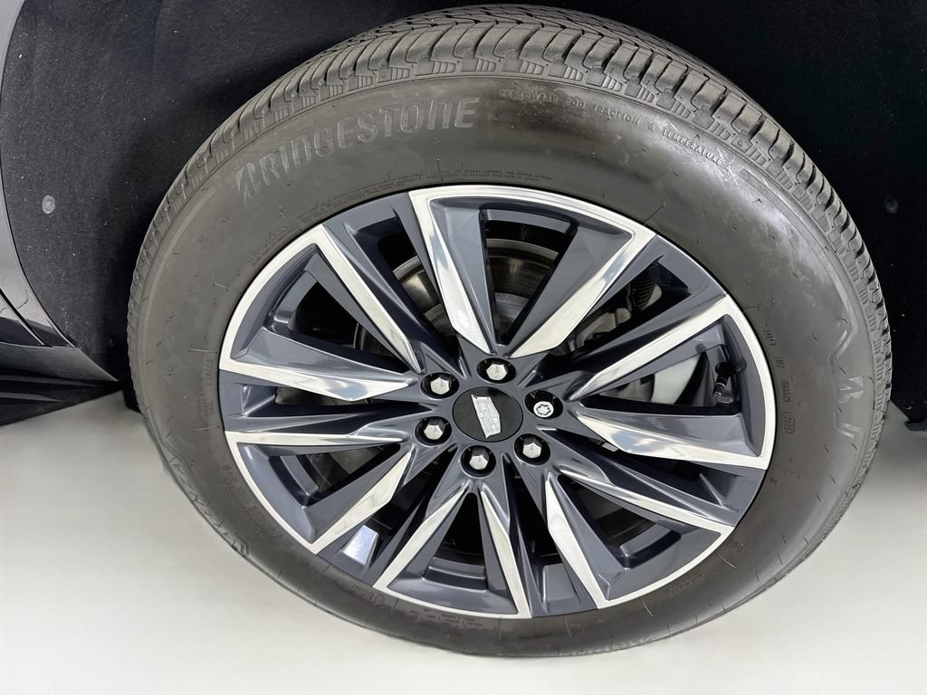 Used 2023 Cadillac Escalade Sport Platinum w/ Heavy-Duty Trailer Package AWD/4WD image 31