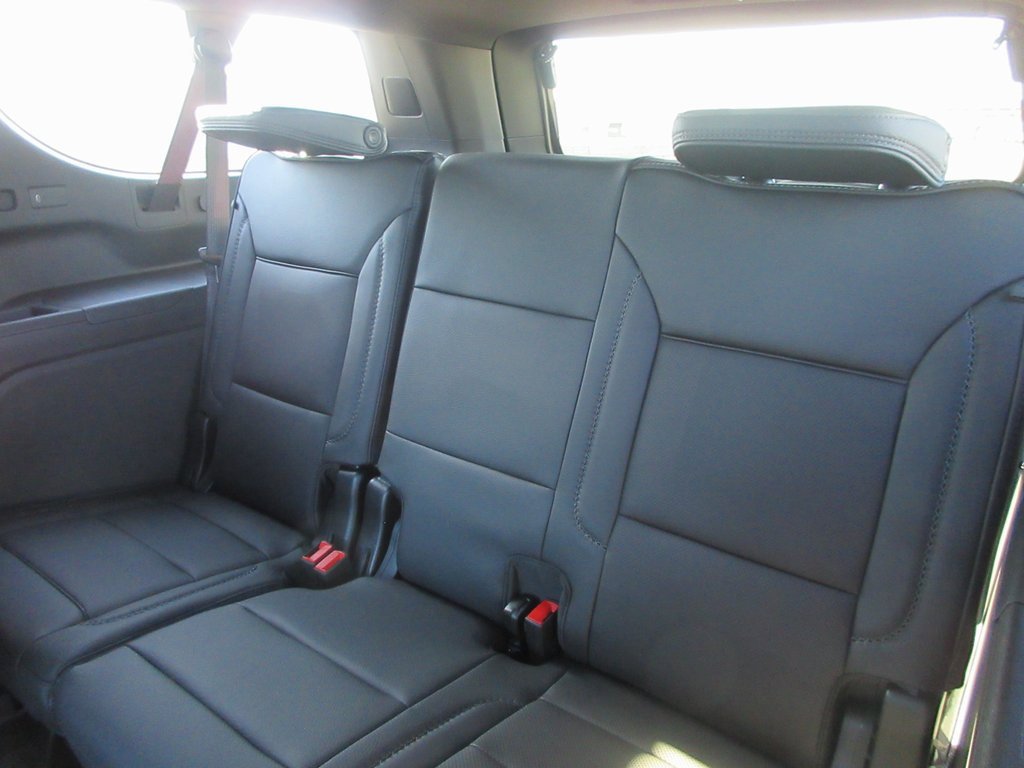 New 2026 GMC Yukon XL Denali w/ Denali Reserve Package image 14