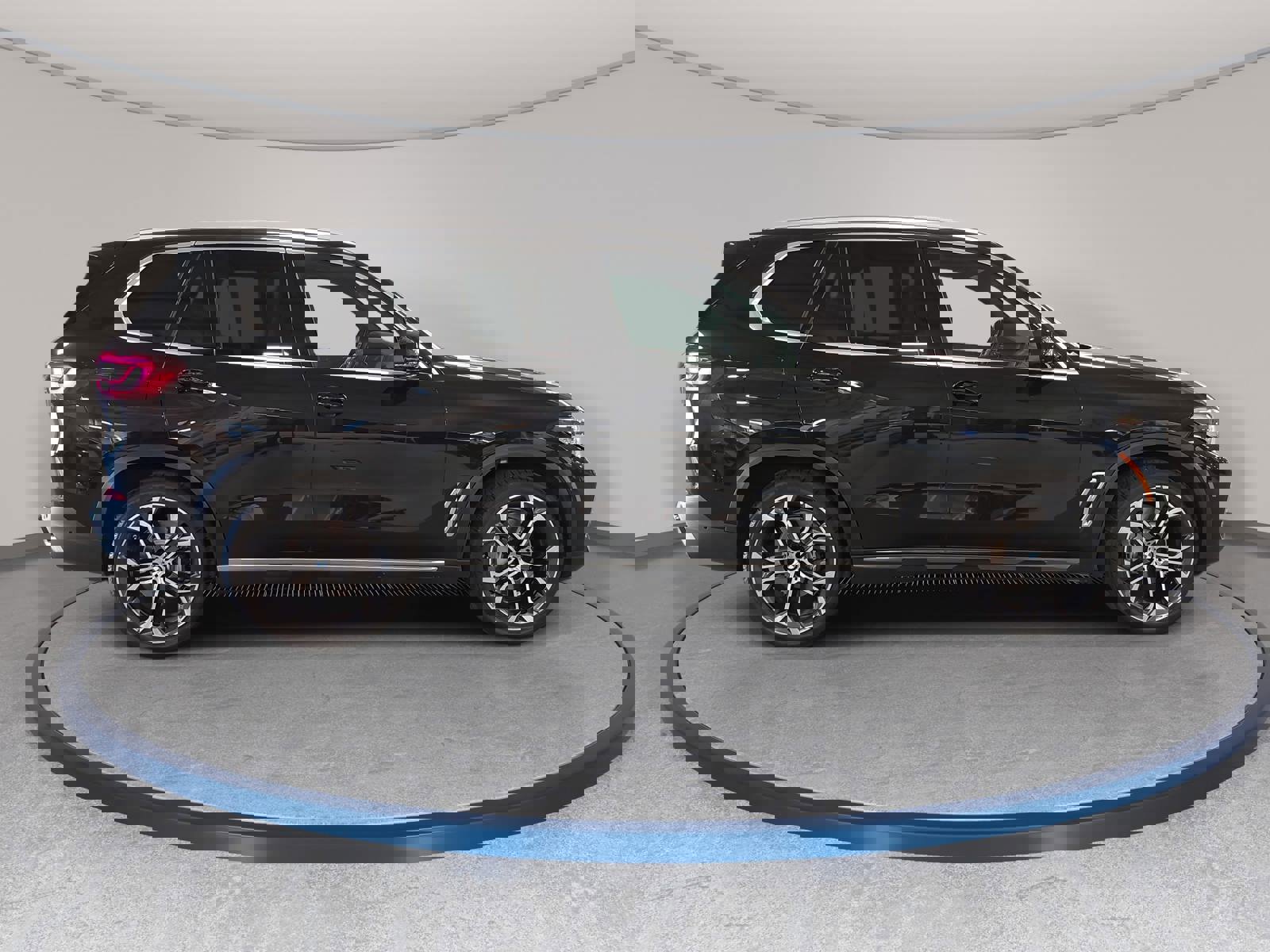 Used 2023 BMW X5 sDrive40i w/ Premium Package image 4