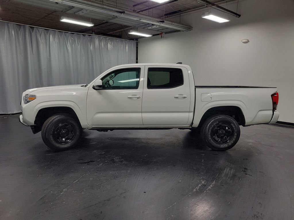 Used 2023 Toyota Tacoma SR image 5
