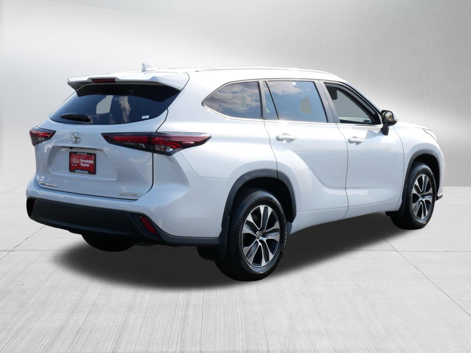 Certified 2026 Toyota Highlander XLE AWD/4WD image 7