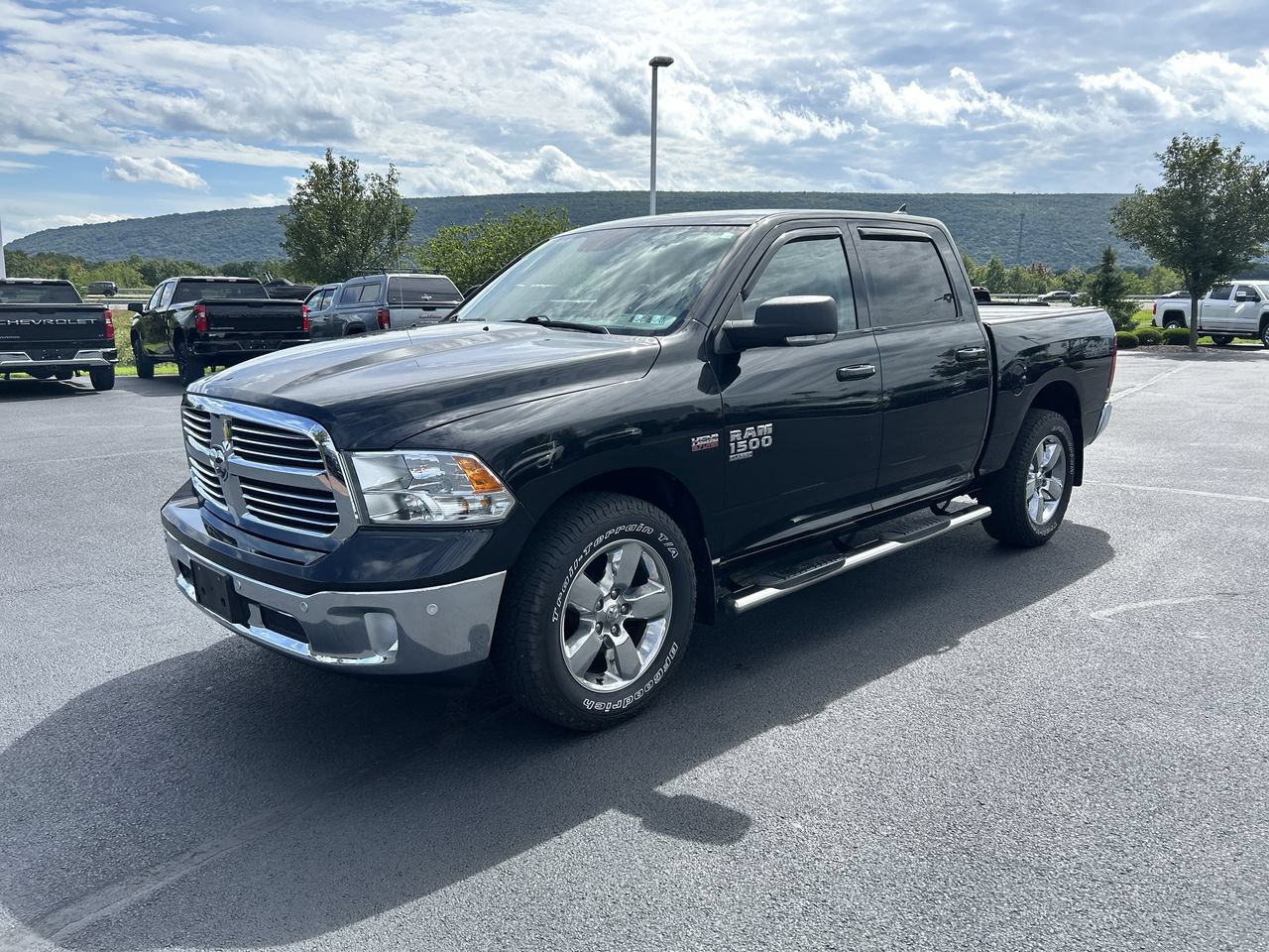 Used 2019 RAM 1500 Big Horn AWD/4WD image 3
