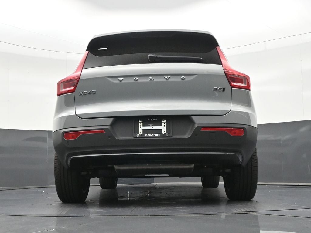 New 2026 Volvo XC40 B5 Plus w/ Protection Package Premier AWD/4WD image 26