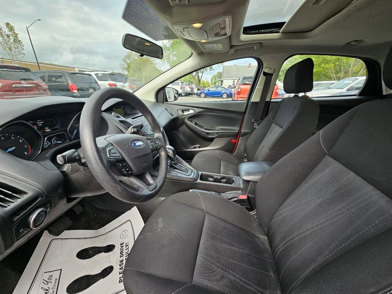 Used 2015 Ford Focus SE FWD image 19