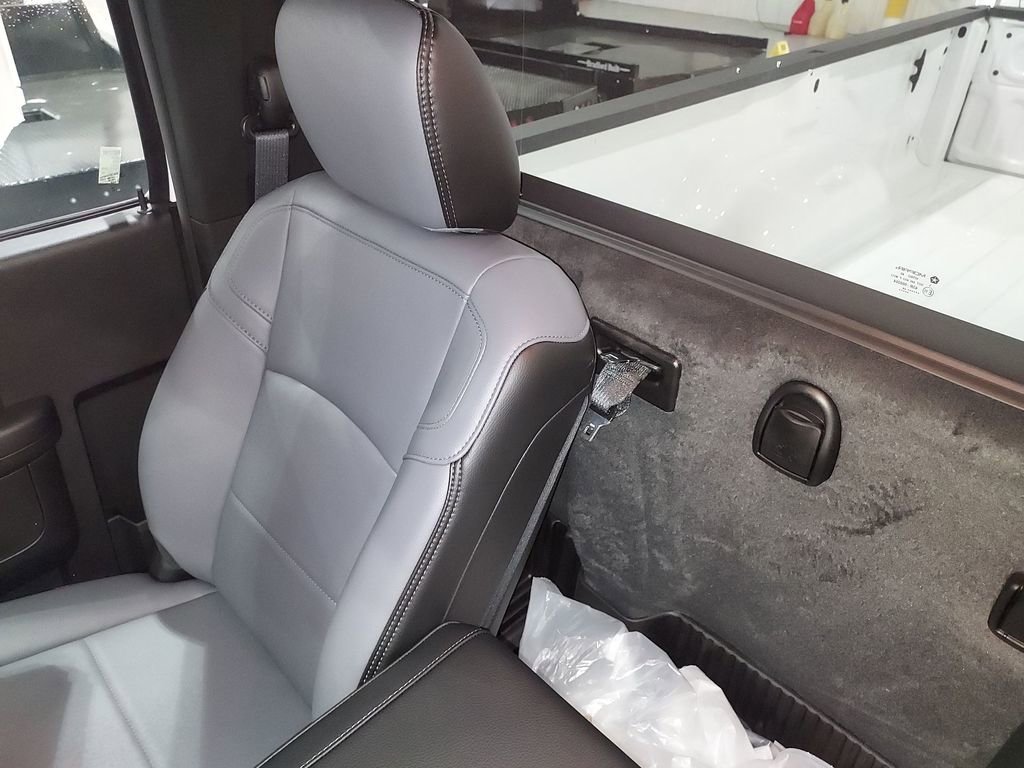 Used 2024 RAM 2500 Tradesman w/ Snow Chief Group AWD/4WD image 12