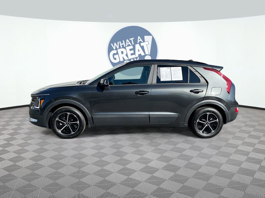 Certified 2024 Kia Niro EX image 7