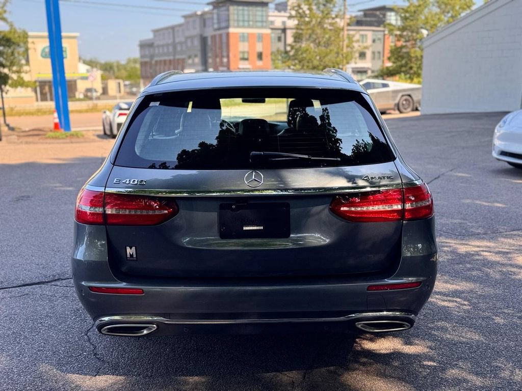 Used 2018 Mercedes-Benz E 400 4MATIC Wagon image 5