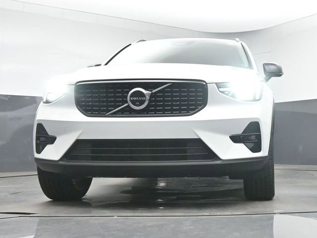 Used 2023 Volvo XC40 B5 Ultimate w/ Protection Package Premier AWD/4WD image 38