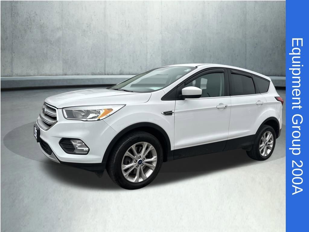 Used 2019 Ford Escape SE image 1