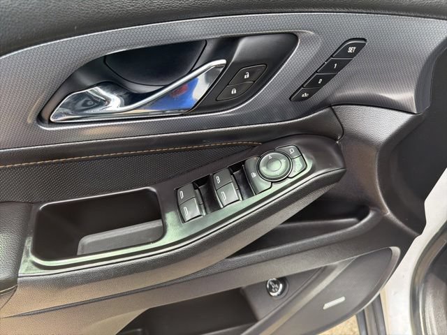 Used 2019 Chevrolet Traverse Premier w/ Redline Edition AWD/4WD image 19