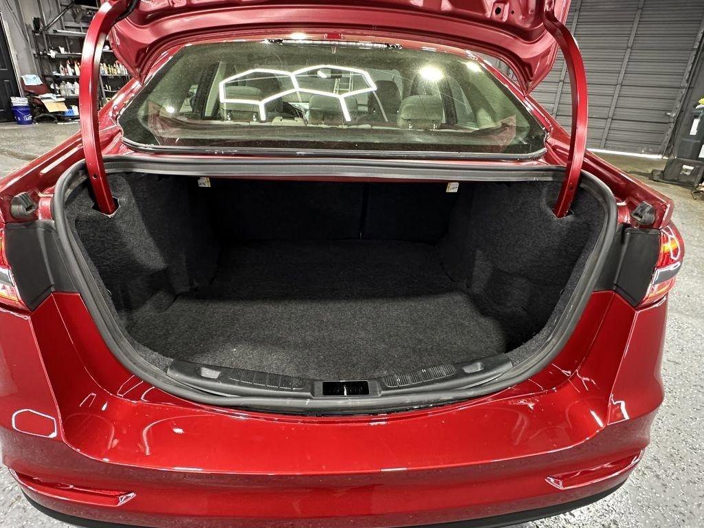 Used 2020 Ford Fusion S FWD image 28