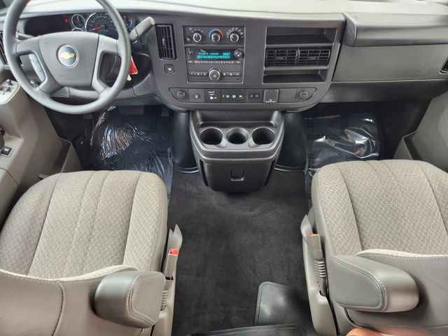 Used 2025 Chevrolet Express 3500 LT w/ LT Preferred Equipment Group RWD image 28